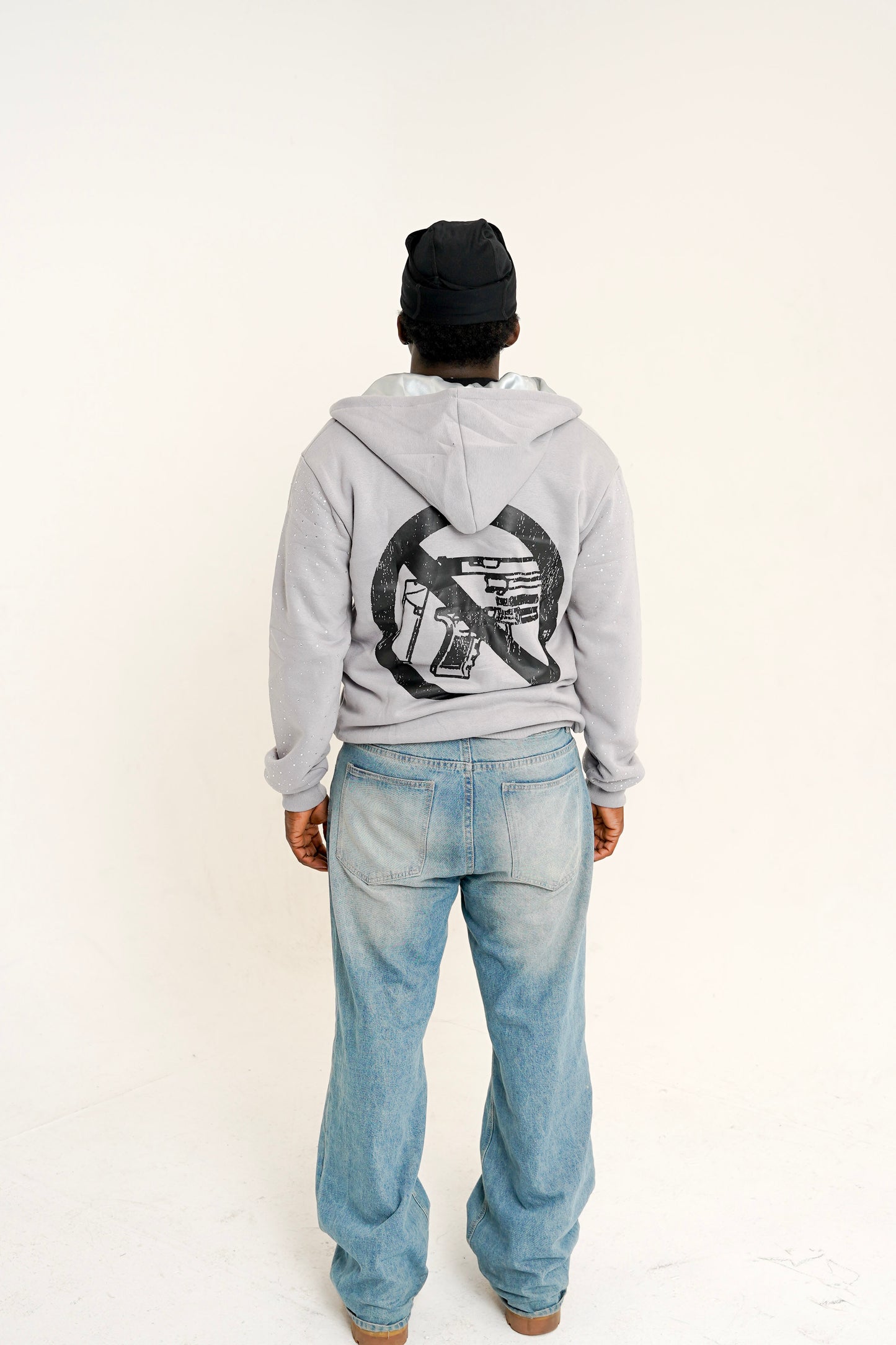 NO WEAPON ALLOWED ZIP UP- GREY